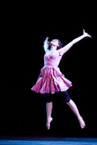  MG 8910dance2